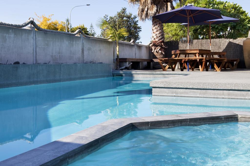 Beach House Motel Papamoa Exterior foto