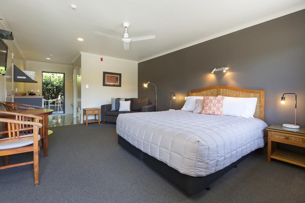 Beach House Motel Papamoa Exterior foto